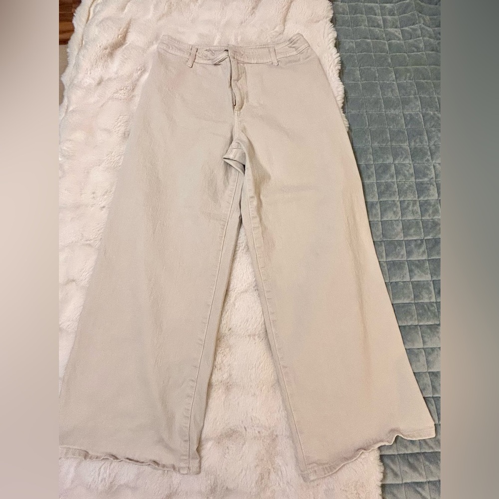 Universal Thread Women's Beige Flare Jeans
